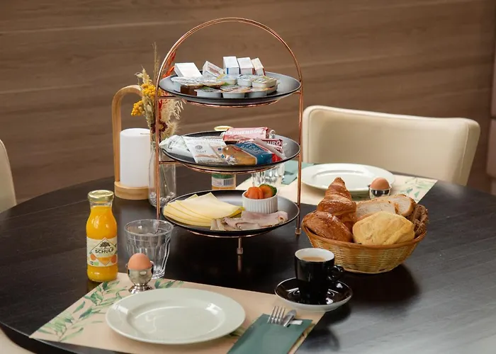 贝尔蒙特酒店 3*